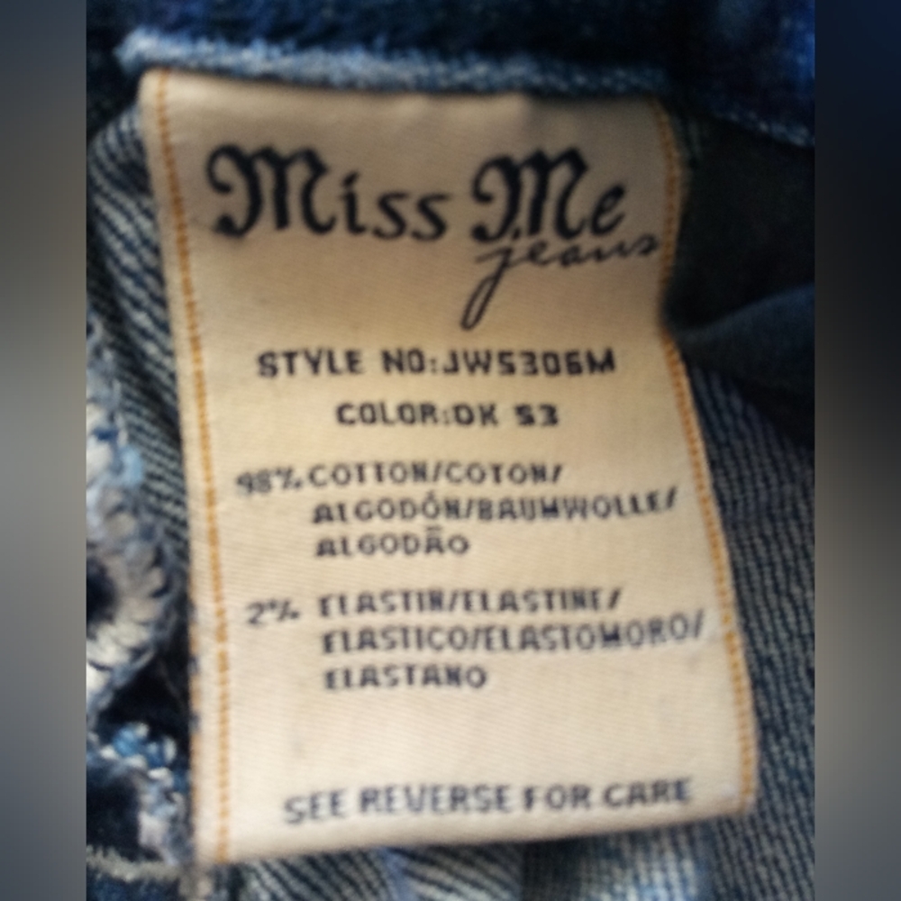 🔥Miss Me Womens Bermuda (25 W - 11 L) Stylish Denim Shorts. 🔥 FINAL PRICE 🔥 - Picture 4 of 11
